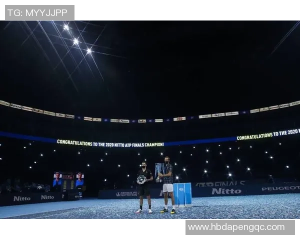 南京网球队在总决赛积分榜上以100分稳居第一名展现强大实力 南京网球队在总决赛积分榜上以100分稳居第一名展现强大实力