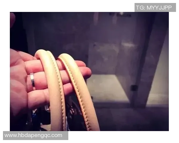 足球明星分享与刘雯的友谊与合作故事探讨时尚与运动的完美结合